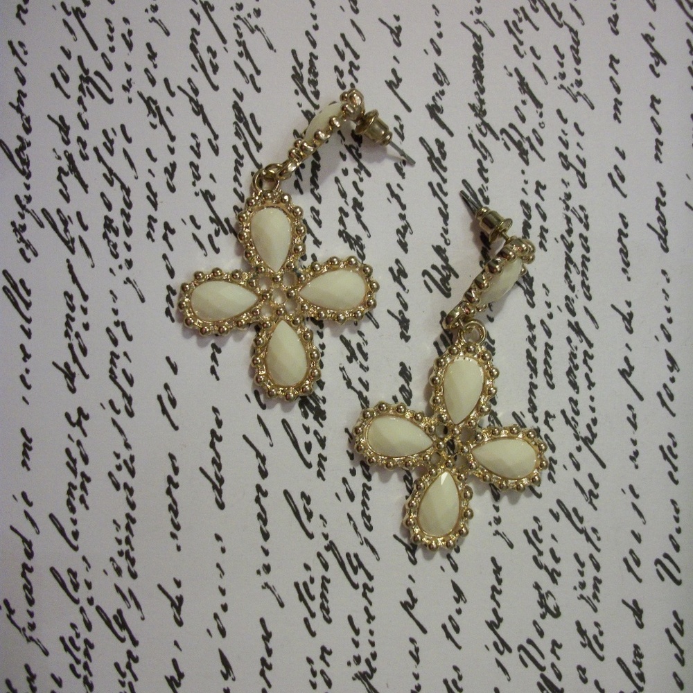 Chandelier Style Earrings Citrine Opal Color